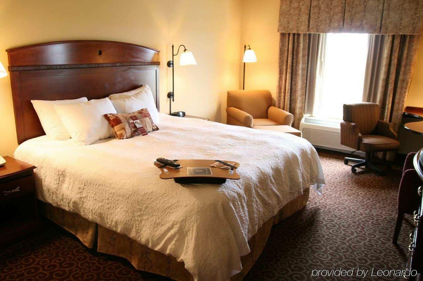 Hampton Inn By Hilton Litchfield Room photo